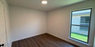 7111 14th Street Gallery 10