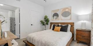9th St Apartment Gallery 14