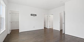 22527 FOUNDATION Drive Gallery 21