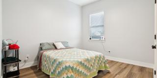 Cozy 2 Bedroom, 1 Bath Apartment Gallery 4