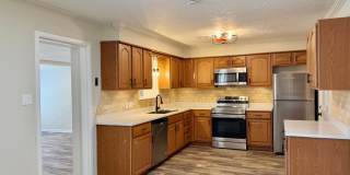Beautifully Updated Gallery 9