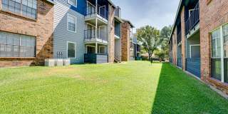 The Manhattan Gallery 33