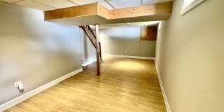 439 Quinn Street Gallery 16