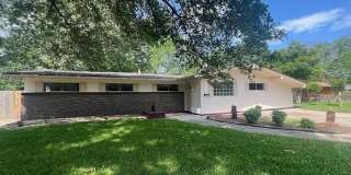 2464 Kensington Dr Gallery 1