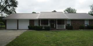 Located in Cul-De-Sac Gallery 1