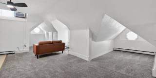 Charming 1-Bedroom Attic Apartment in the Heart of City Park West Gallery 14