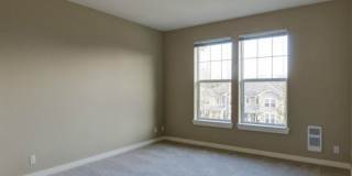 Sunny & Bright Upper Unit in Snoqualmie Ridge Gallery 8