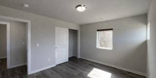 Spacious 4-Bedroom Home with Balcony and Fenced Yard in Marysville Gallery 34