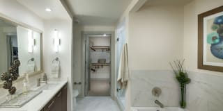 The Dagny Gallery 16