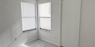 72 LAKEPOINTE Circle Gallery 37