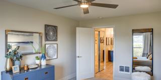 Harbor Point Waterfront Apartments Gallery 13