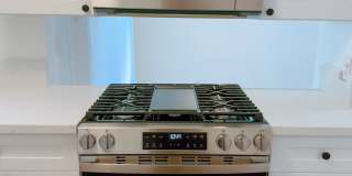 2255 Montrose Ave Gallery 10