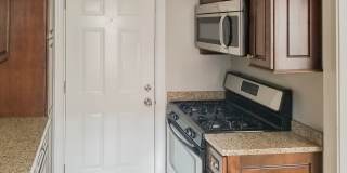4836 N. Paulina Apt. Gallery 16