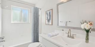 Southpointe Square Gallery 5