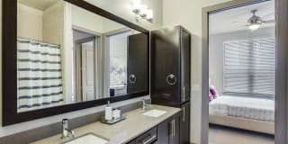 Windsor Cityline Gallery 15