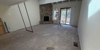 Fresh 4 Bedroom Condo in Mountain Shadows! Dog and cat friendly! Summer Pool! Gallery 1