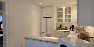 Furnished charming 2 Bedroom in Downtown Madison Gallery 6