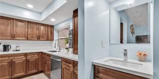 607 Village Lake Drive Gallery 3