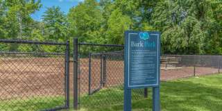 Edgewater Village Apartments Gallery 31