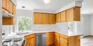 3BR/2.5BA Two-Story Home in Bethany/NW Portland — Expansive Backyard Deck, Fully Fenced Yard & 2-Car Garage Gallery 11