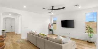 6 Sun Lily Lane Gallery 8