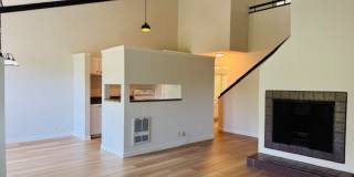 Spacious Two story 2 bedroom, 2 bath Condo. Move-In ready!! Gallery 5
