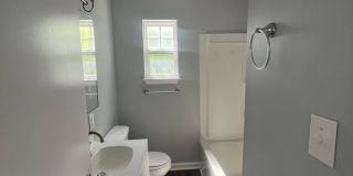 3 bedroom, 1 bath home Gallery 11