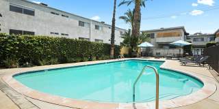 Sherman Oaks Gardens Gallery 18