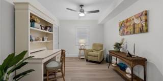 3400 Gulf Shore Blvd N unit: K2 Gallery 20