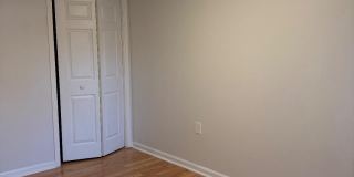2427 N 10TH Street Gallery 12