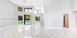 1256 Manor Dr S Gallery 3