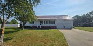 Just Minutes to the USCG Base Like New 3 Bed, 2 Bath Ranch Gallery 1