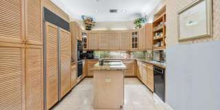 2540 Fairway Island Drive Gallery 13