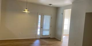 Clean and Updated Bedroom 2 Bath Condo Available Now Clean and Updated Bedroom 2 Bath Condo Available Now Gallery 4