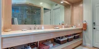 129 Channel Pointe Mall Gallery 16