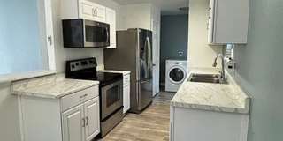 Charming 3BR House in Umatilla Gallery 1