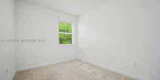 1020 SE 26th Ter Gallery 17