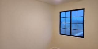 Cozy 3BR 1BA House Near Buckingham Area RECENTLY REDUCED! Gallery 5