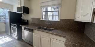 4956 S San Vicente Blvd Gallery 8