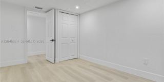 171 W 13th St Gallery 26