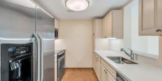 300 E Overlook Gallery 4