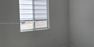 713 SE 13th St Cir Gallery 20