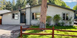 Beautiful 3 bed 1 bath house for rent in South Lake Tahoe Gallery 1