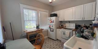 1002 E CRENSHAW STREET Gallery 13