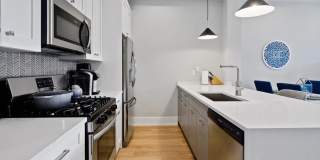 1924 W. Byron - 401 Gallery 2