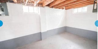 18452 Shaftsbury Avenue Gallery 10