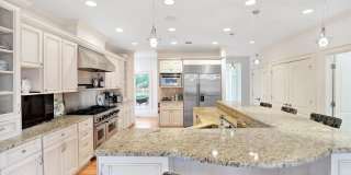 605 Dune Road Gallery 12