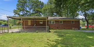Close to Downtown Athens! Established neighborhood! Gallery 23