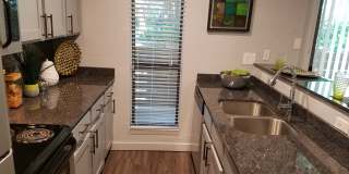Verde Apartments Gallery 16