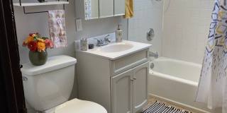 Spacious 2-Bed 1-Bath Unit Available in Minneapolis! Gallery 10